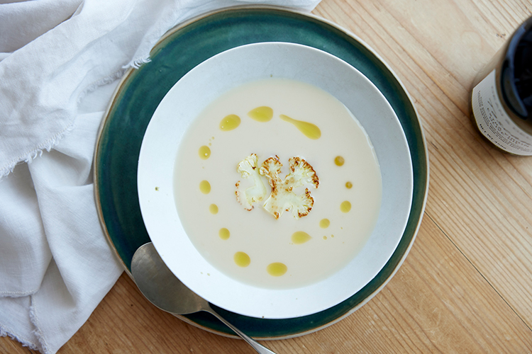 カリフラワーとレモンのスープ